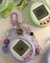 Llavero // Tamagotchi funcional 🍇🦖 