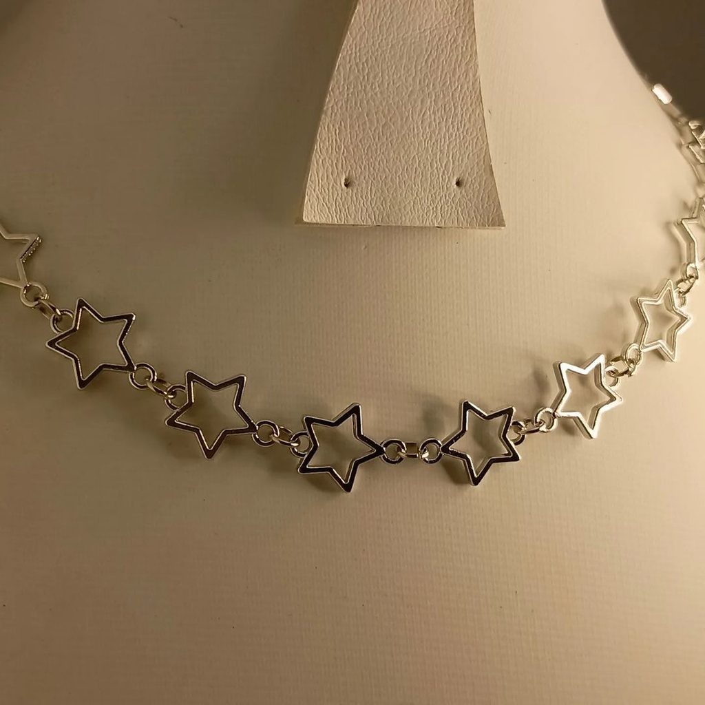 Collar sencillo de estrellas (๑'ᴗ')ゞ