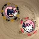 Dúo manillas // Hello kitty x Batman // perlas //